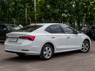 2021 Skoda Octavia IV (A8), белый, 1120000 рублей, вид 2