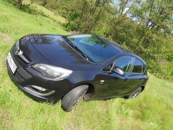 2013 Opel Astra J Рестайлинг, чёрный, 595000 рублей - вид 9