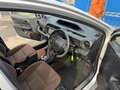 2016 Toyota Aqua I Рестайлинг, серебристый, 750000 рублей - вид 2