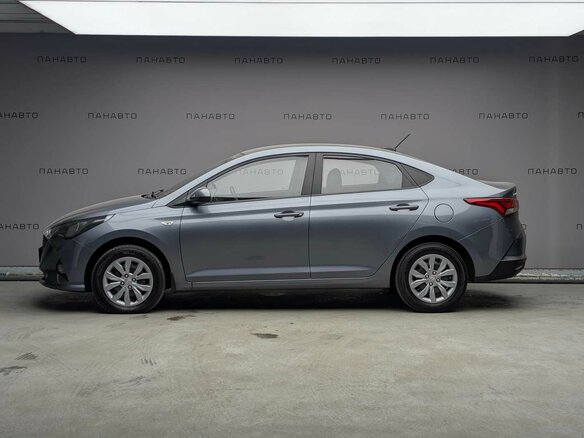2020 Hyundai Solaris II Рестайлинг, серый - вид 2