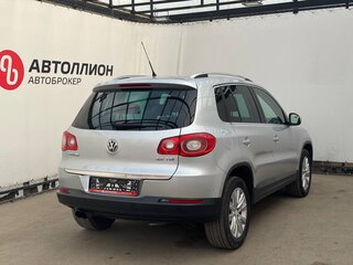 2010 Volkswagen Tiguan I, серебристый, 1090000 рублей, вид 5