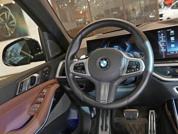 2023 BMW X7 40d I (G07) Рестайлинг, чёрный, 13800000 рублей - вид 11