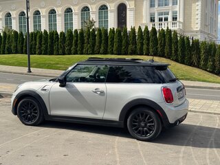 2020 Mini Hatch Cooper III (F55/F56) Рестайлинг, серый, 1495000 рублей, вид 2