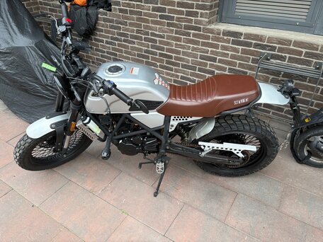 2025 Fuego Scrambler 3.0, серый, 180000 рублей, вид 2
