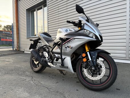 2020 Yamaha YZF-R25, серебристый, 450000 рублей, вид 5