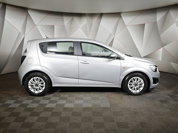 2014 Chevrolet Aveo II, серебристый - вид 5
