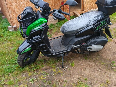 2024 Vectrix Electric 3-Wheeler, чёрный, 110000 рублей, вид 2