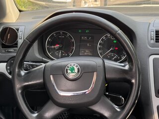 2012 Skoda Octavia II (A5) Рестайлинг, чёрный, 880000 рублей, вид 5