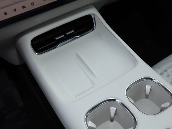 2026 Changan Qiyuan Q07 31.7 kWh, чёрный, 3488008 рублей - вид 17