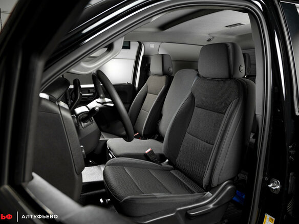 2025 Chevrolet Silverado Crew Cab IV (T1XX) Рестайлинг, чёрный, 7000000 рублей - вид 8