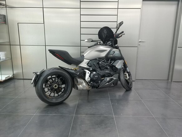 2019 Ducati Diavel 1260, серый, 1500000 рублей - вид 3