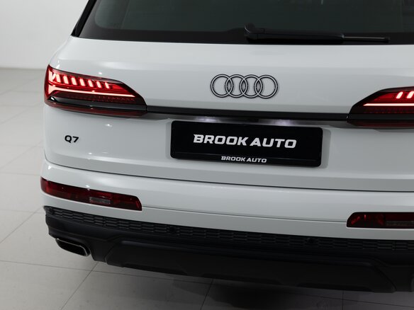 2024 Audi Q7 55 TFSI II (4M) Рестайлинг 2, белый, 11390000 рублей - вид 30