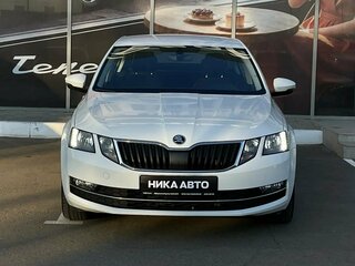 2017 Skoda Octavia III (A7) Рестайлинг, белый, 1709000 рублей, вид 2