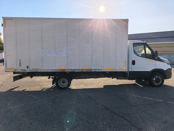 2016 Iveco Daily, белый, 2600000 рублей - вид 9