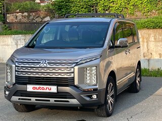 2019 Mitsubishi Delica D:5 I Рестайлинг, серебристый, 3490000 рублей, вид 4