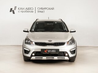 2017 Kia Rio X-Line IV, серебристый, 1380800 рублей, вид 2