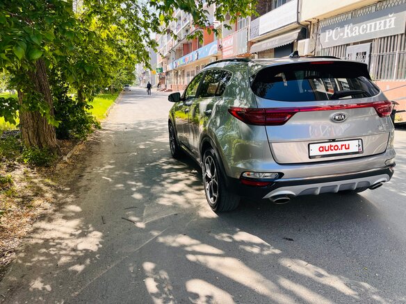 2020 Kia Sportage IV Рестайлинг, серый, 2100000 рублей - вид 4