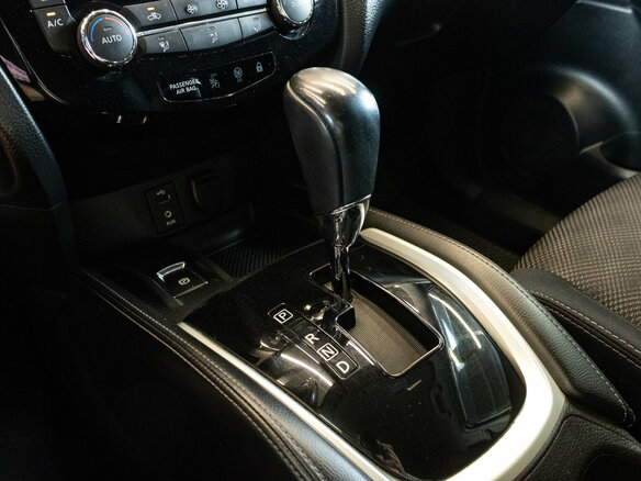 2014 Nissan Qashqai II, белый, 1386000 рублей - вид 21