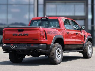 2026 Ram 1500 RHO V Рестайлинг, красный, 13490000 рублей, вид 2