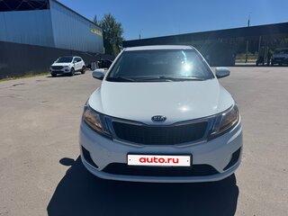 2014 Kia Rio III, белый, 790000 рублей, вид 2