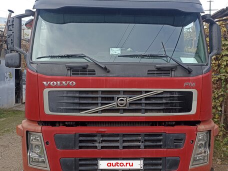 2007 Volvo FM, красный, 4500000 рублей, вид 2