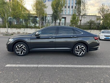 2023 Volkswagen Sagitar III Рестайлинг, чёрный, 1850000 рублей, вид 3