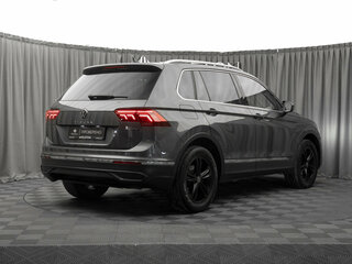 2021 Volkswagen Tiguan II Рестайлинг, серый, 3340000 рублей, вид 5