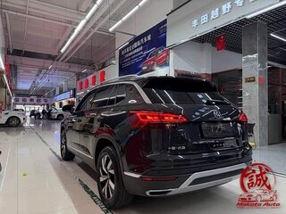 2022 Volkswagen Tayron I, чёрный, 2085000 рублей, вид 4