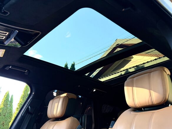 2019 Land Rover Range Rover IV Рестайлинг, белый, 7700000 рублей - вид 18