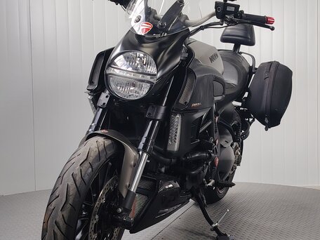 2013 Ducati Diavel, серый, 829000 рублей, вид 3