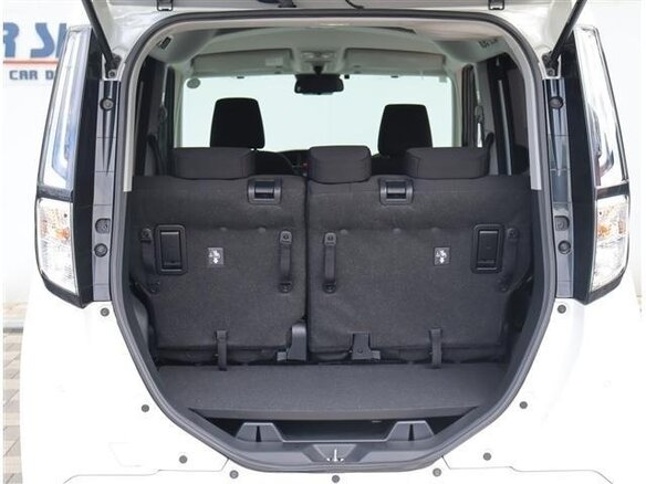 2024 Toyota Roomy I Рестайлинг, белый, 1202010 рублей - вид 9