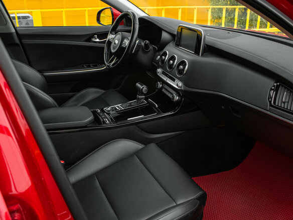 2018 Kia Stinger I, красный, 2020000 рублей - вид 6