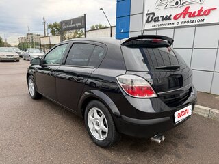 2010 Opel Astra H Рестайлинг, чёрный, 447000 рублей, вид 4