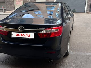 2013 Toyota Camry VII (XV50), серый, 1400000 рублей, вид 4