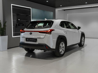 2019 Lexus UX 200 I, белый, 3150000 рублей, вид 4