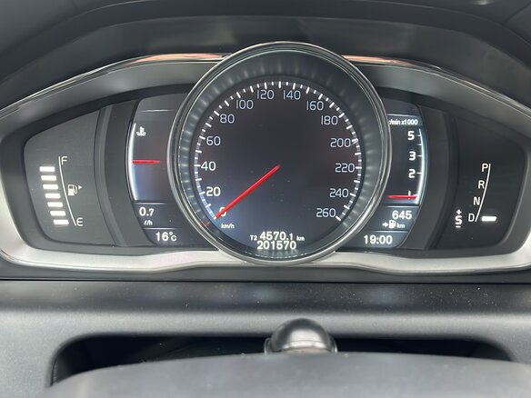 2015 Volvo XC60 I Рестайлинг, коричневый - вид 8