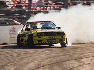 1991 BMW 3 серии 318i II (E30), зелёный, 2200000 рублей, вид 2