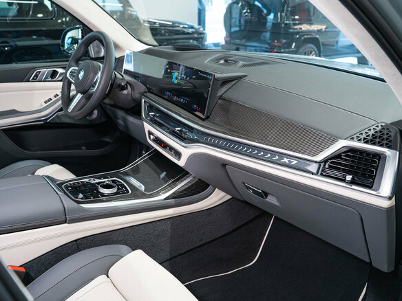 2025 BMW X7 40d I (G07) Рестайлинг, серый - вид 9