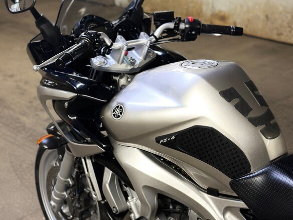 2004 Yamaha FZ6, серый, 515000 рублей - вид 14