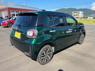 2022 Toyota Passo III Рестайлинг, зелёный, 710084 рублей, вид 3