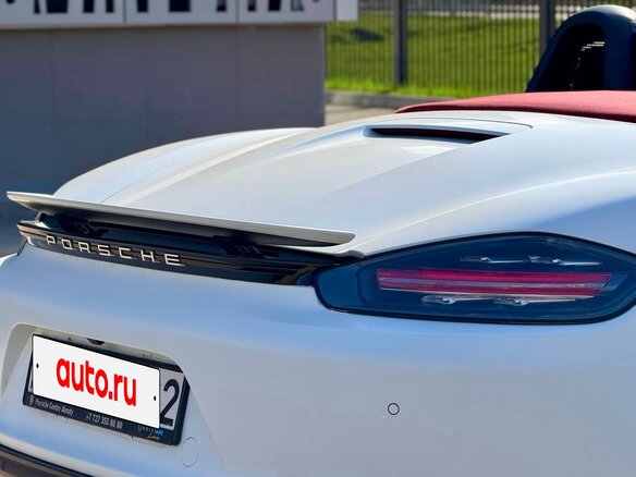 2022 Porsche Boxster IV 718 (982), белый, 7990000 рублей - вид 6