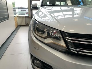 2016 Volkswagen Tiguan I Рестайлинг, серебристый, 1490000 рублей, вид 5