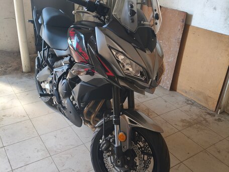 2021 Kawasaki Versys 650, чёрный, 900000 рублей, вид 1
