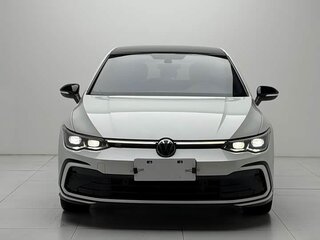 2023 Volkswagen Golf VIII, серый, 2346000 рублей, вид 1