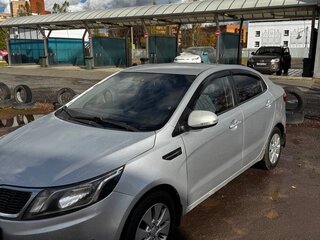 2011 Kia Rio 5-speed III, серебристый, 490000 рублей, вид 1