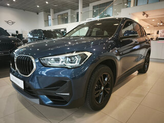 2022 BMW X1 18i sDrive II (F48) Рестайлинг, синий, 2990000 рублей, вид 2