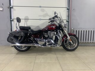 Triumph Thunderbird Commander