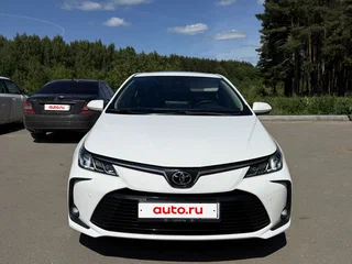 2022 Toyota Corolla XII (E210), белый, 2000000 рублей, вид 1