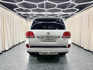 2011 Toyota Land Cruiser 200 Series, белый, 3599900 рублей, вид 5