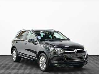 2014 Volkswagen Touareg II, чёрный, 2245000 рублей, вид 1